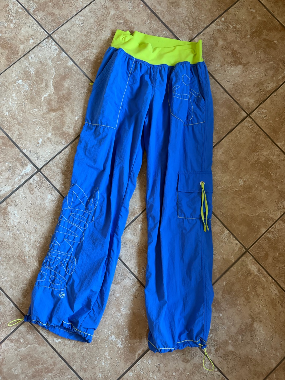 Zumba Fitness women’s cargo pants XL